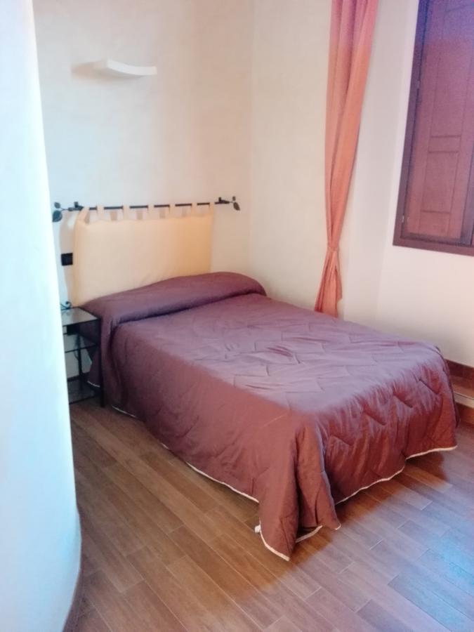 B&B Palazzo Cappa L'Aquila Bagian luar foto