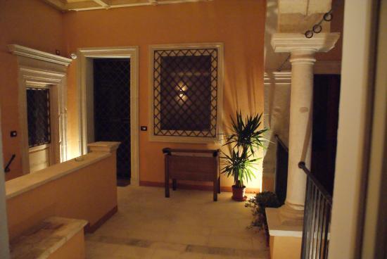 B&B Palazzo Cappa L'Aquila Bagian luar foto